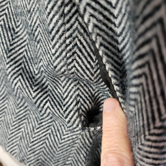 Womens Black Rivet Cropped Jacket Leopard print lining bell/fluted sleeve S Med - Picture 9 of 14